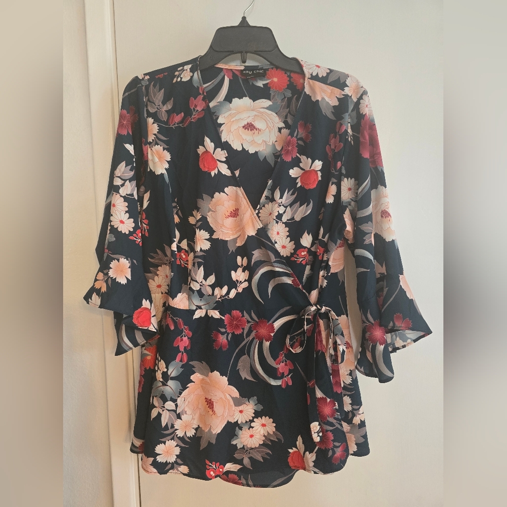 City Chic Floral Wrap Robe - Black and Pink